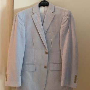 Seersucker suit-BRAND NEW NEVER BEEN WORN